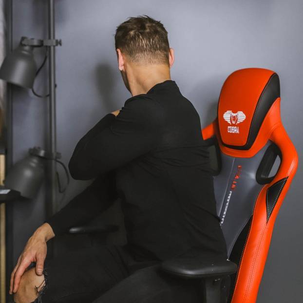 FOTO Ovo je novi kondicijski trener Dinama. Na društvenim mrežama osvaja fotografijama