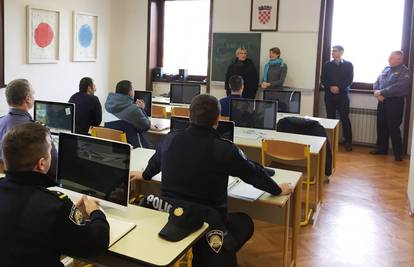 Istarski policajci uče talijanski da budu spremni za sezonu