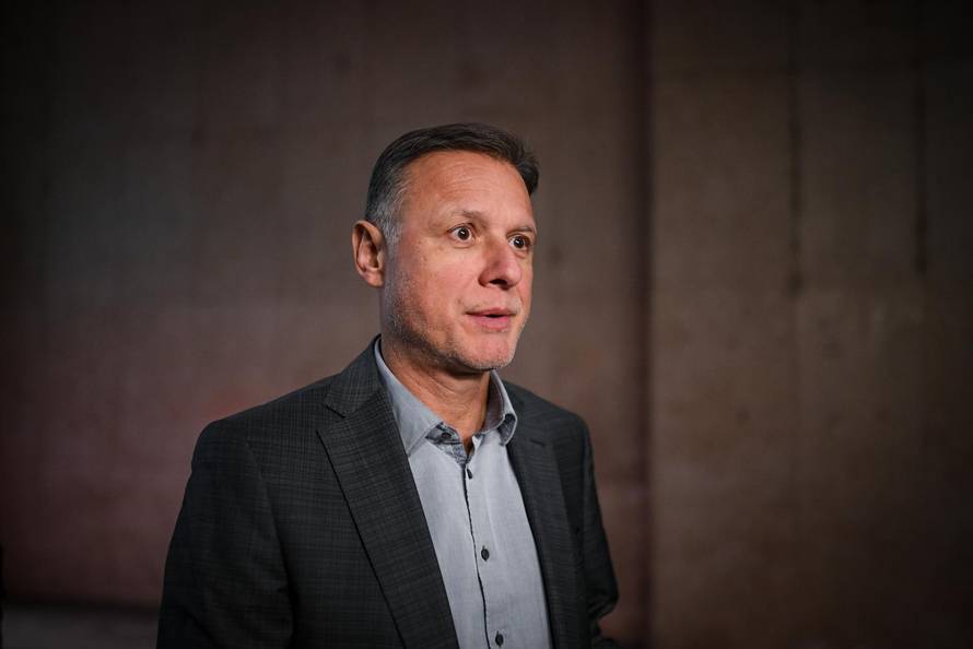 Zagreb: Dolazak članova HDZ-a na sjednicu šireg Predsjedništva i Nacionalnog odbora stranke