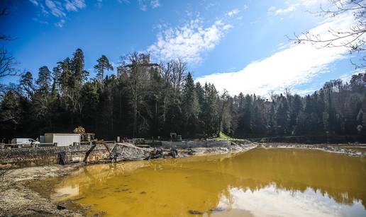 FOTO Ovako izgleda jezero kod dvorca Trakošćan: Obilna kiša ga napunila pa su stali radovi