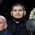 Khabib se oglasio nakon što su ga izbacili s leta: 'Stjuardesa je od početka bila baš bezobrazna'