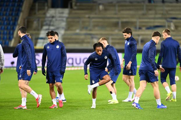 Genk: Nogometaši Dinama odradili trening uoči utakmice protiv Genka