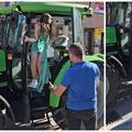 VIDEO Maturantica Tijana stigla traktorom na maturu: Smijali su se, ali nemam se čega sramiti!