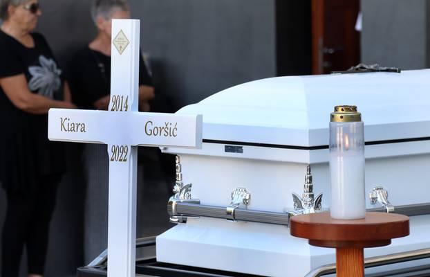 Šibenik: Pogreb Kiare Goršić