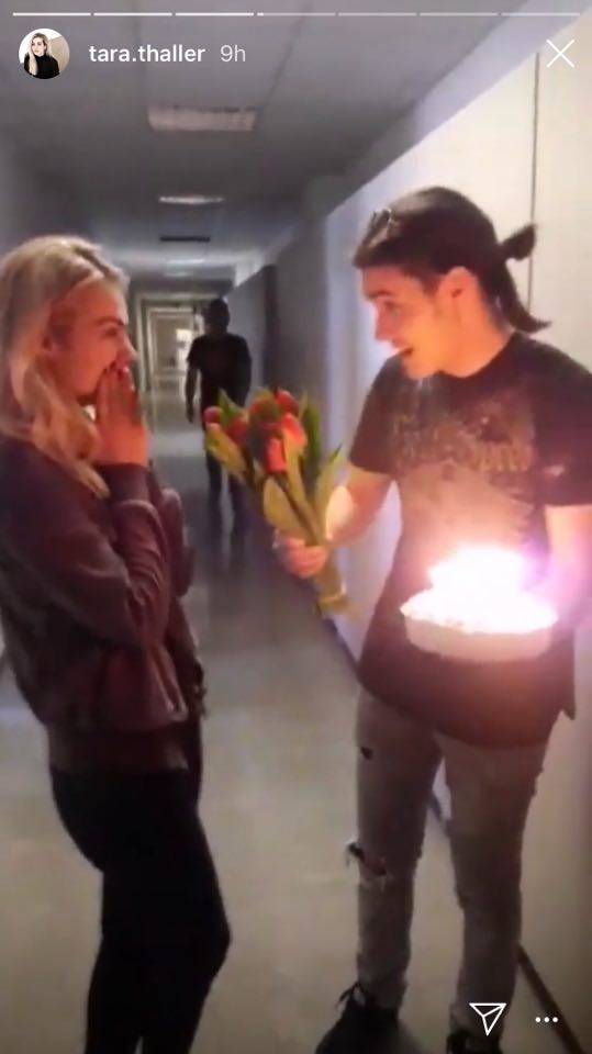 Tulum nakon showa: Dino je Taru iznenadio buketom cvijeća