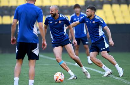 FOTO Dinamovci odradili zadnji trening prije ogleda s AEK-om