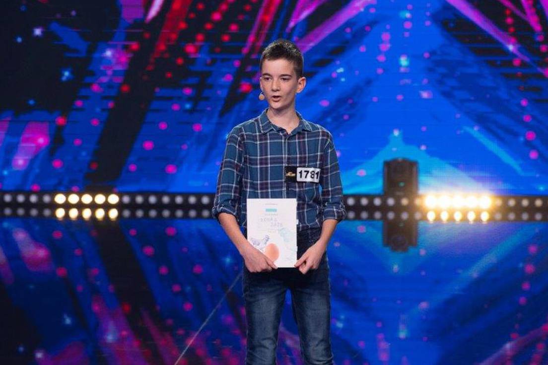Andrej (13) sa svojom poezijom osvojio publiku 'Supertalenta'. Žiri: 'Ovo je bilo pregenijalno...'