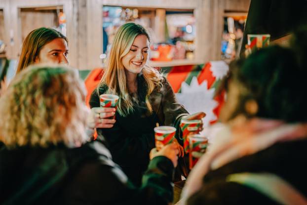 FOTO Otvoreno je Fuliranje! Evo kako izgleda najveseliji kutak Adventa s čak 16 kućica