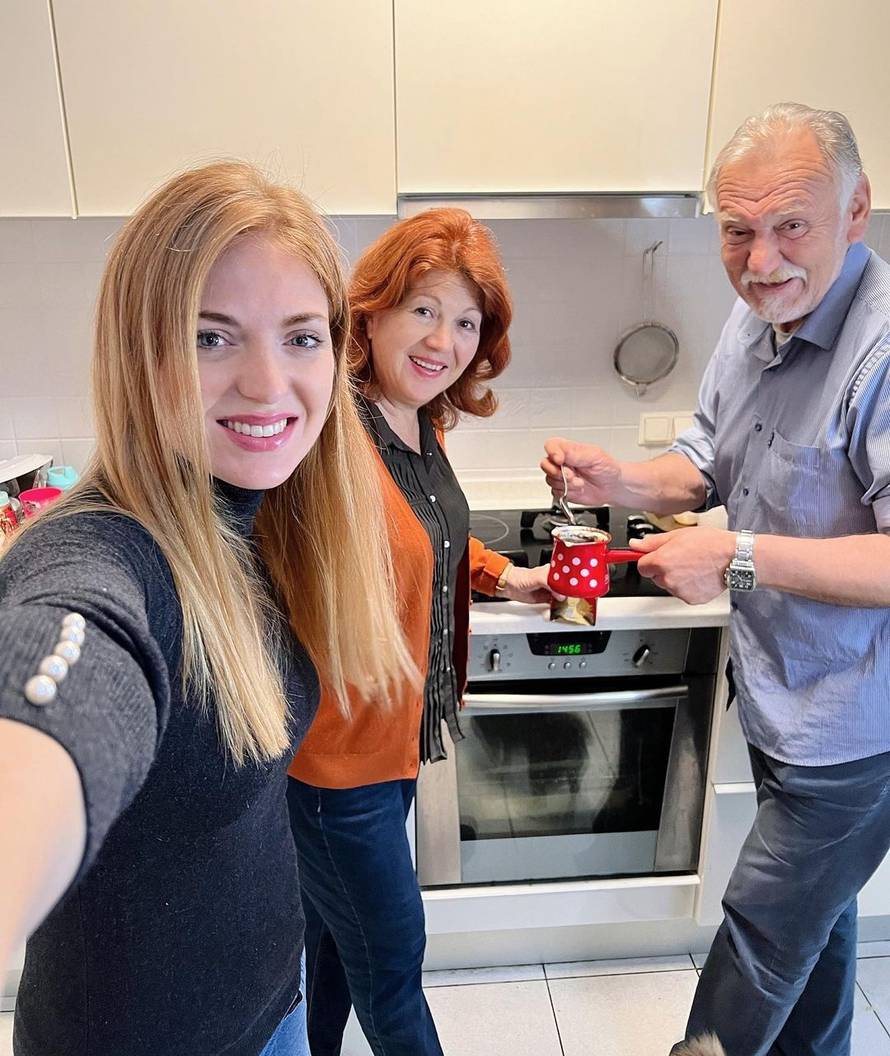 Janjić: 'Moji roditelji imaju 70 godina i doselili su se u Zagreb u skromni podstanarski stan'