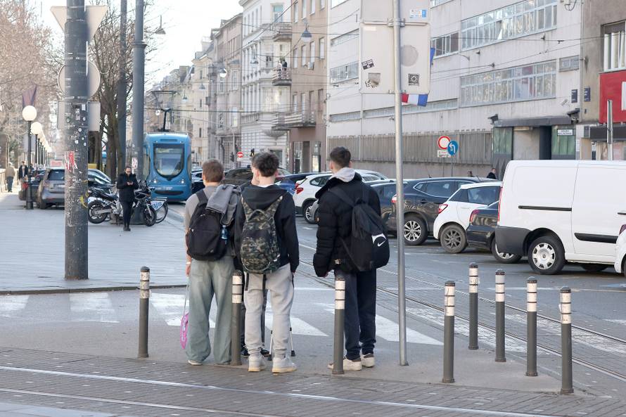 Zagreb: Najzaštićeniji znak u gradu - čuva ga čak deset stupića