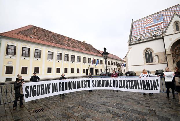 Zagreb: Održana javna akcija u povodu Dana žena na Markovu trgu