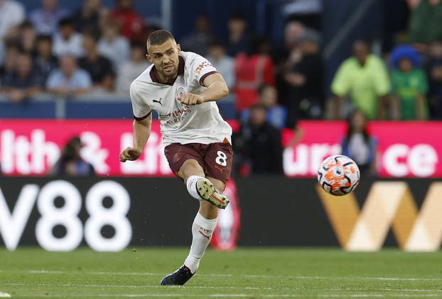 Premier League - Burnley v Manchester City