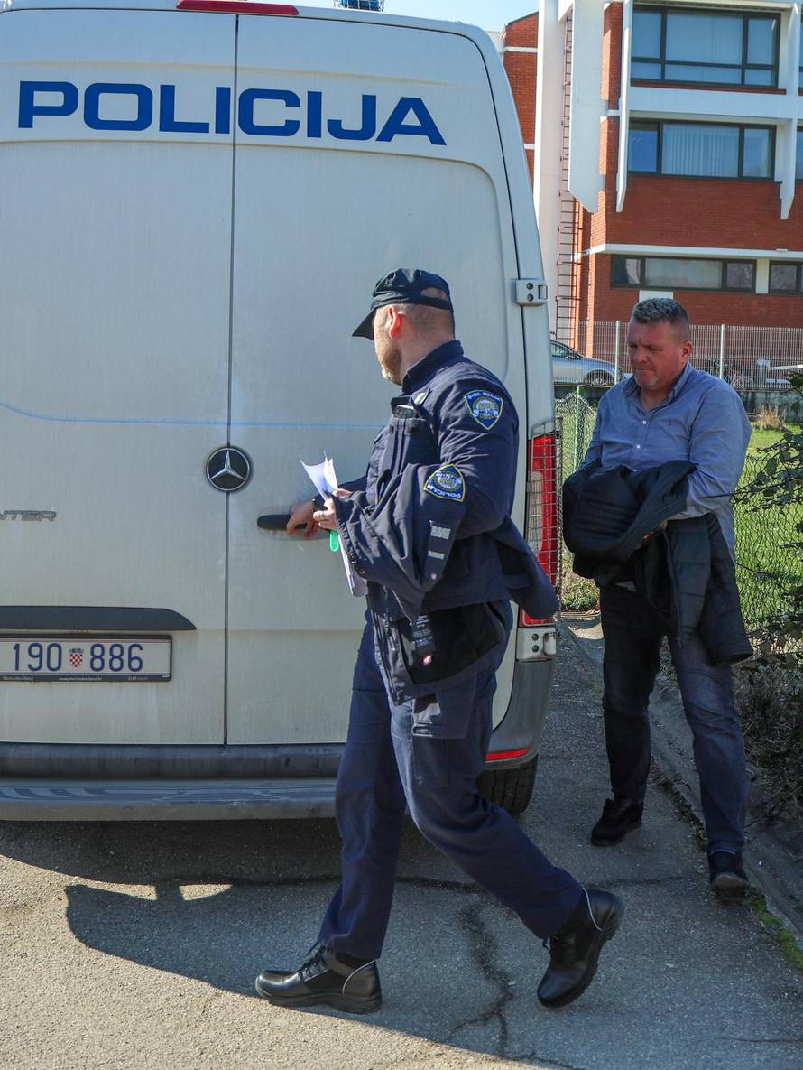 24SATA Velika Gorica: Daniel Šeničnjak u pratnji policije dolazi na Županijski sud