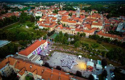 Doris Dragović donosi glazbenu čaroliju na rođendan Karlovca