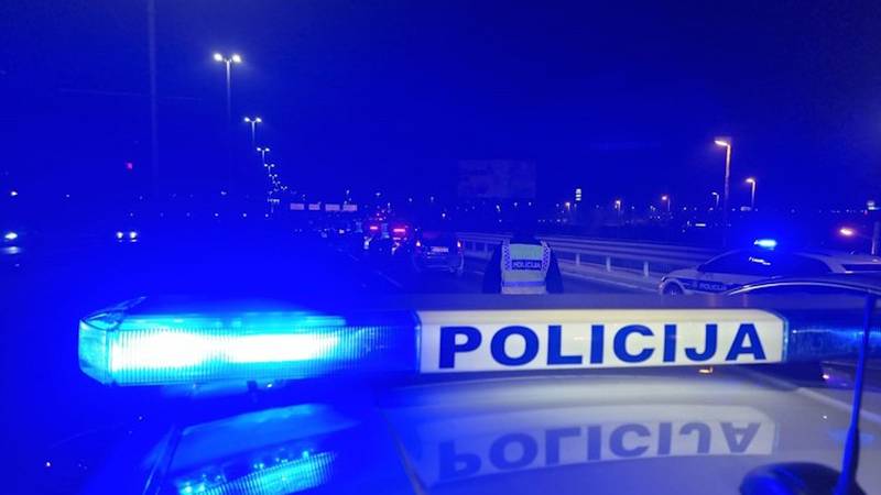 Uhitili pijanu policajku u Zagrebu: Autom se zabila u bager, čeka je 'masna' kazna