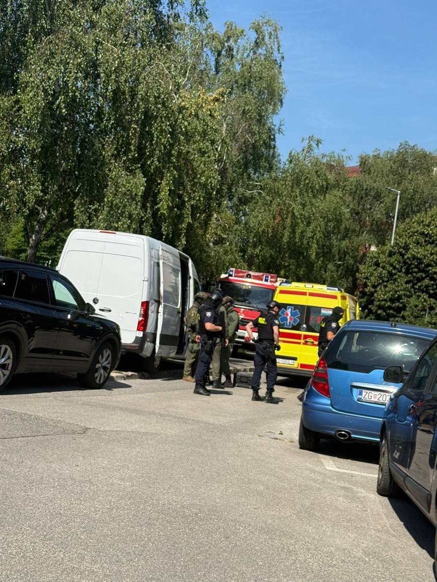 VIDEO Talačka kriza u Zagrebu: 'Ženu je zatvorio na balkonu. Policija izbila vrata stana...'