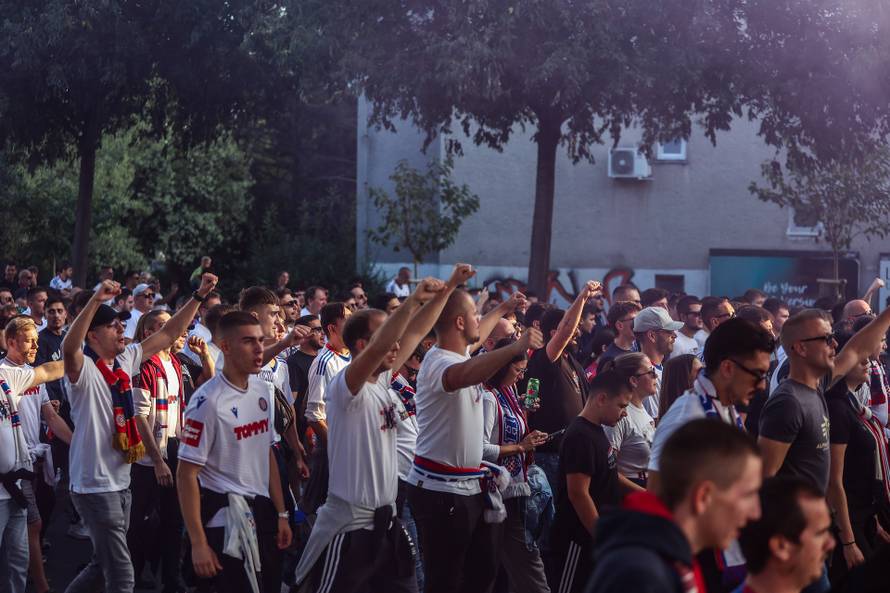 Split: Korteo Torcide prema stadionu Poljud