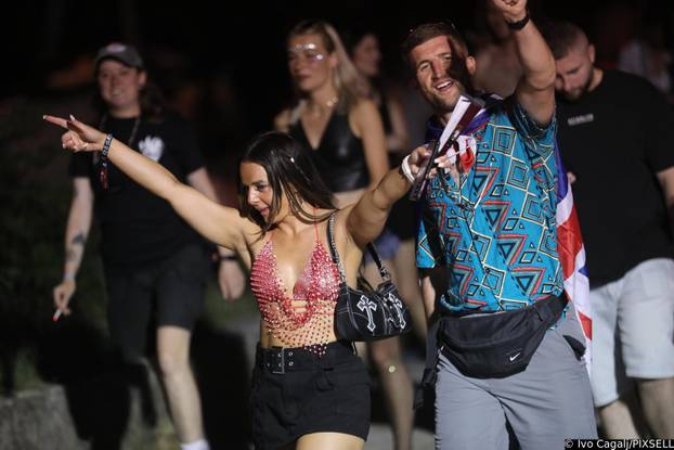 Split: Dolazak partijanera na drugu večer Ultra Europe festivala 2025.