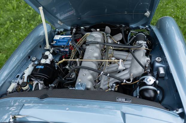 FOTO Automobil iz 1968. privlači pažnju po Zagrebu! Prodaje se za 235.000 €. Daju ga i za stan