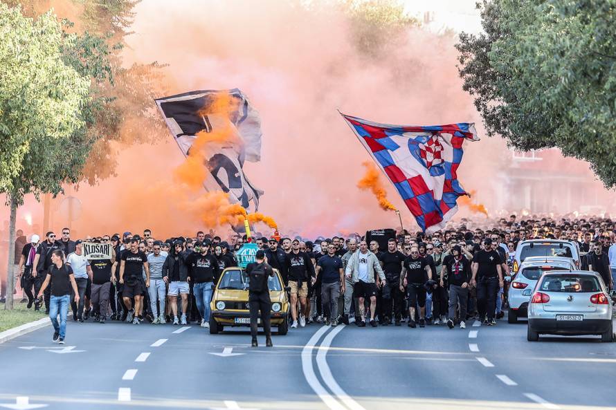 Split: Korteo Torcide prema stadionu Poljud
