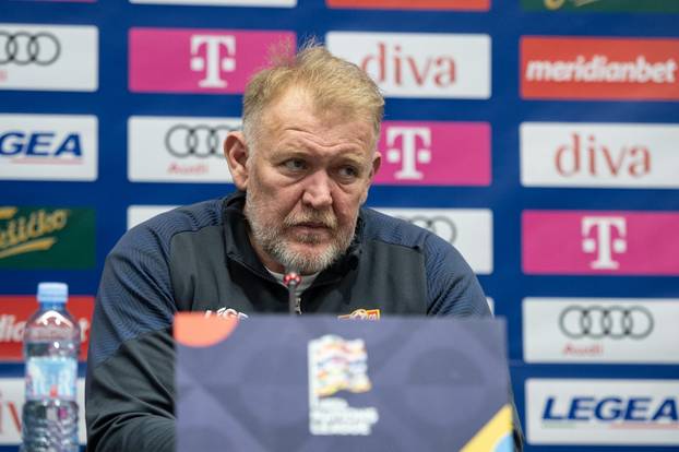 Beograd: Robert Prosinečki, izbornik reprezentacije Crne Gore, na konferenciji uoči utakmice protiv Turske