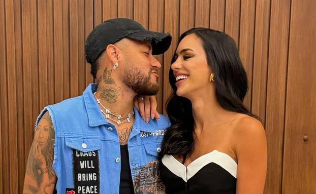 FOTO Neymar ju prevario 92 puta (?), a ona mu rodila dvoje djece: 'Ponosna sam na tebe'