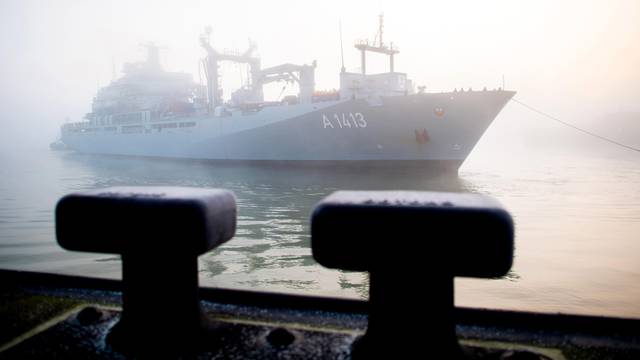 Task force supply ship "Bonn" returns after deployment