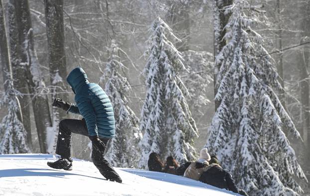 Sunčano novogodišnje jutro na Sljemenu