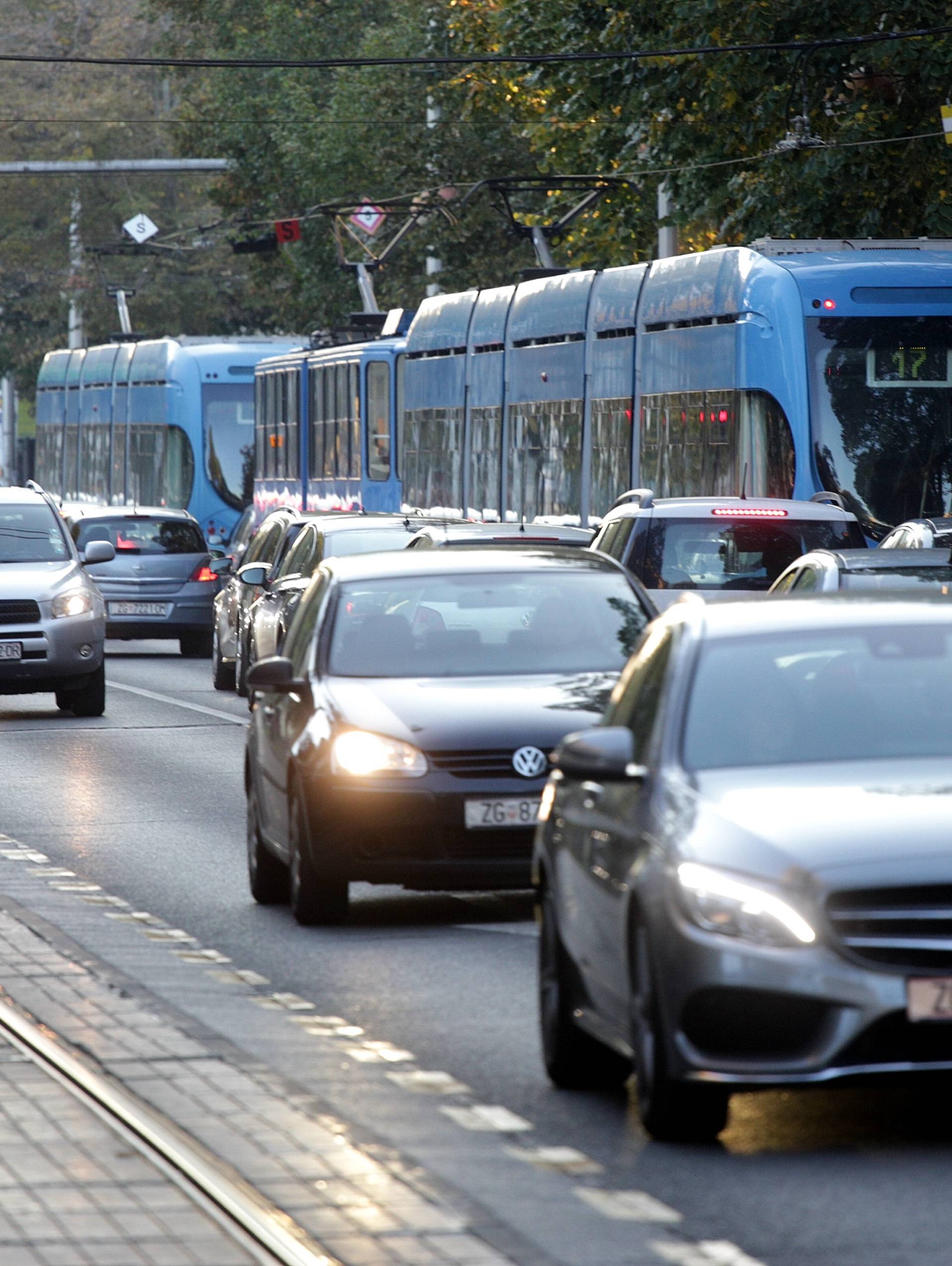 Stižu Kinezi! Zatvorit će ceste, ne smije se izaći ni iz tramvaja