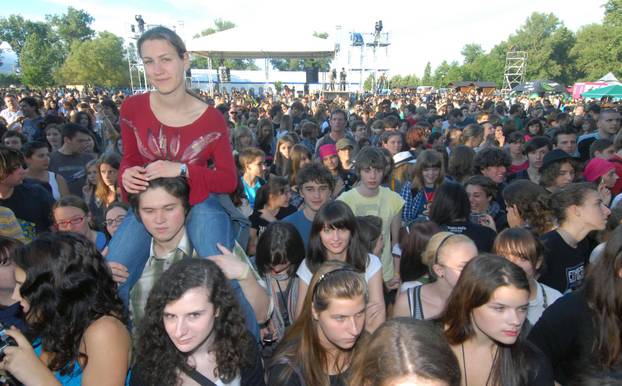 Zagreb: 15.000 posjetitelja prvog dana T-Mobile INmusic festivala