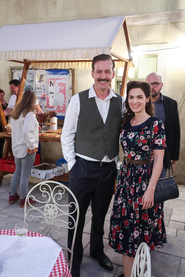 Zagreb: Obilazak kulisa i druženje s glumcima nove serije Divlje p?ele