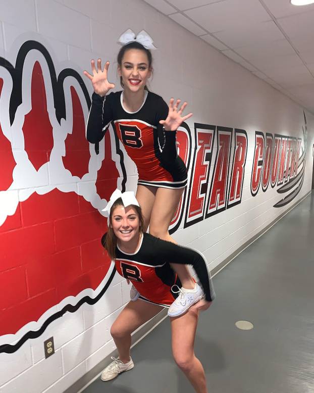 FOTO Buduća hrvatska snaha? Bill Belichick vodio je 48 godina mlađu i na prijem kod Plenkija