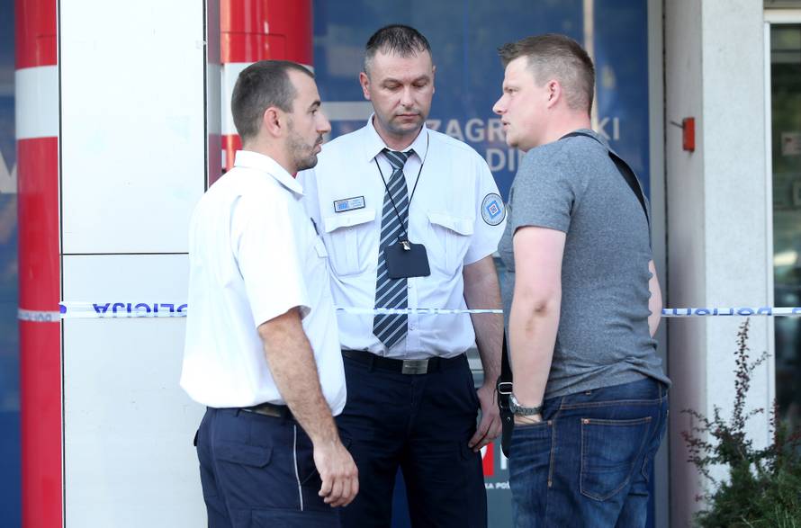 Zaprijetili im pištoljima: Upali u Holding i odnijeli 200.000 kn