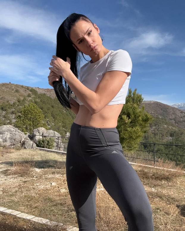 FOTO Zlatna hrvatska olimpijka zablistala u vojničkoj uniformi