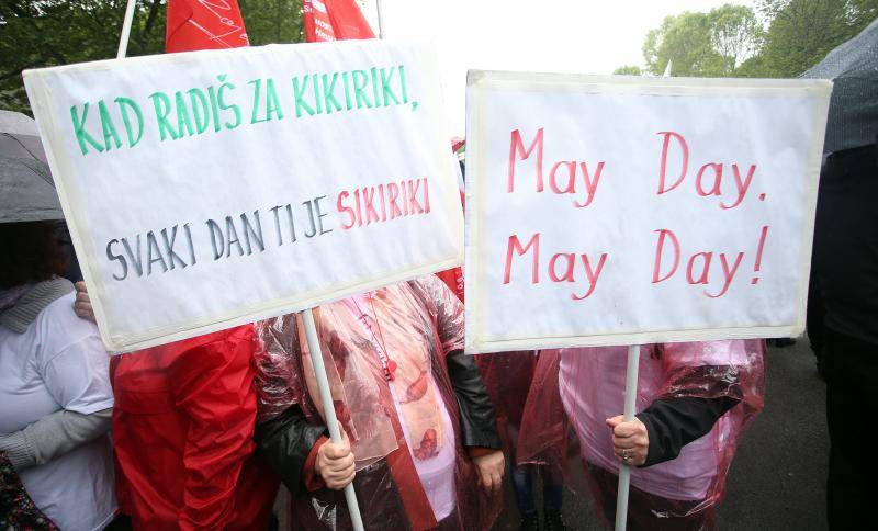 Prosvjed u Maksimiru: 'S faksa na burzu - s posla na groblje'