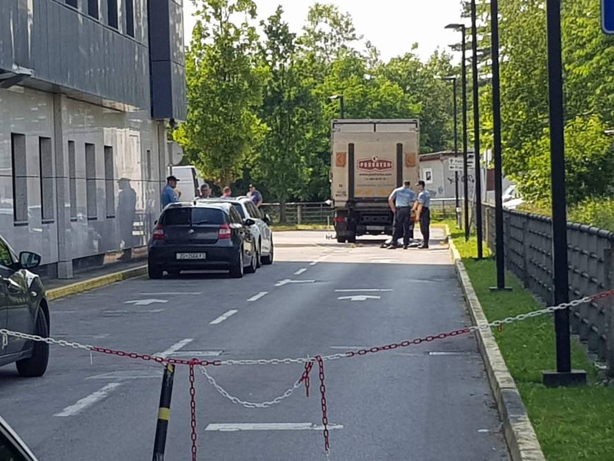 Tragedija u Zagrebu: Muškarac poginuo na tehničkom pregledu
