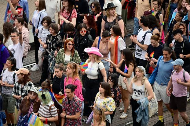 Zagreb: 25. Povorka ponosa LGBTIQ zajednice "Korak po korak, iskorak!"