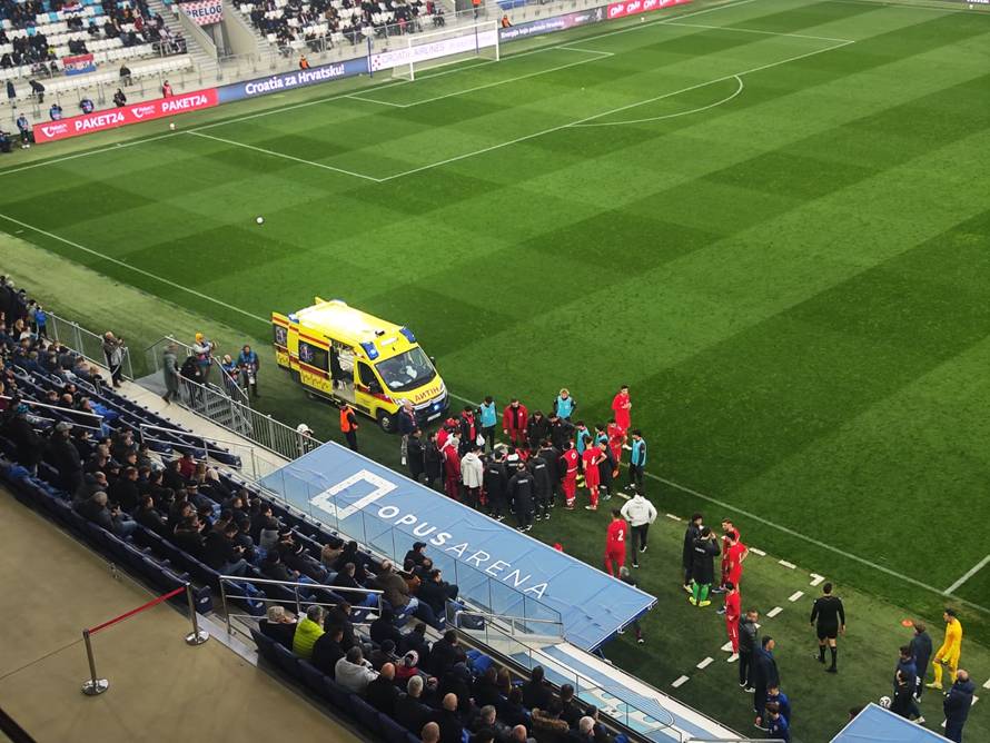 Šok na utakmici 'vatrenih': Izbornik Turske samo se srušio!