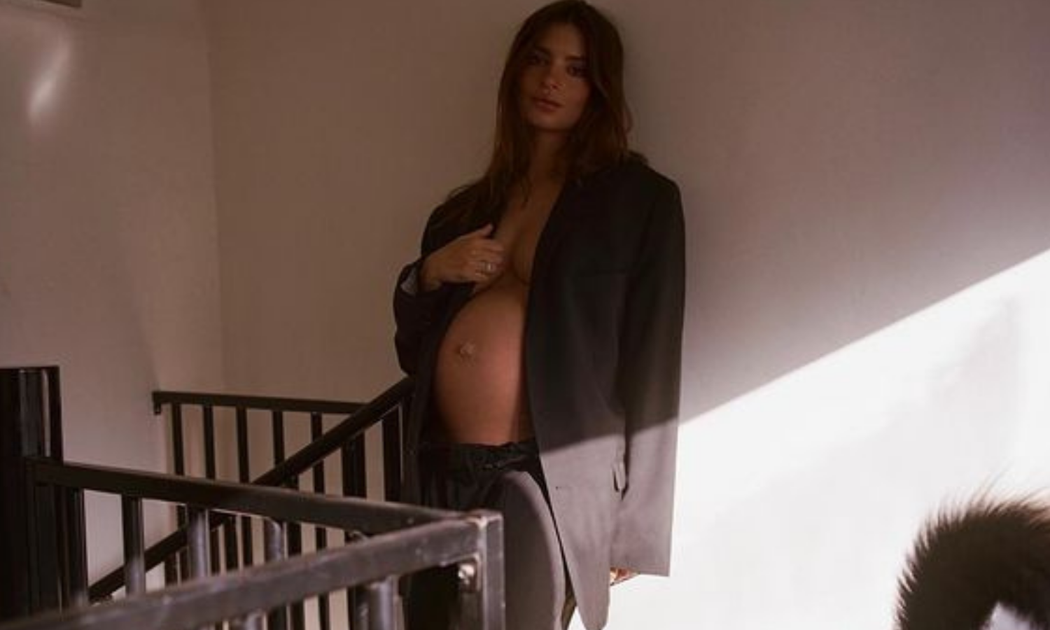 Ratajkowski snimala porođaj i fotkama raznježila obožavatelje