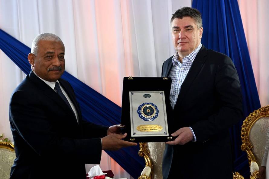 Zoran Milanović na spomen groblju hrvatskim izbjeglicama: El Shatt me se duboko dojmio