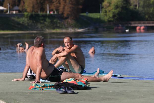 Karlovac: Osvjezenje na rijeci Korani