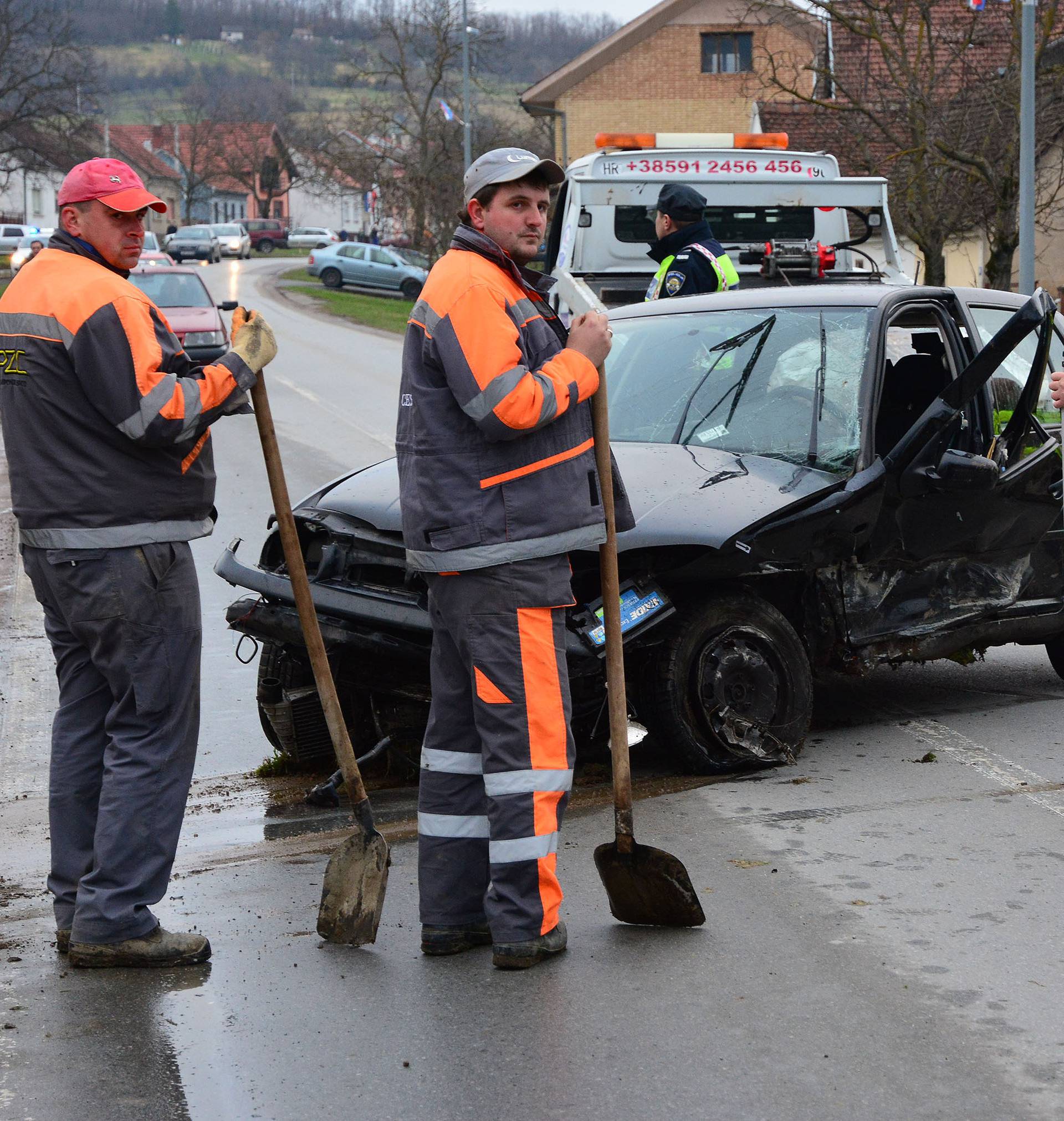 Mladić (21)  izletio s ceste u Sibinju, na mjestu je poginuo