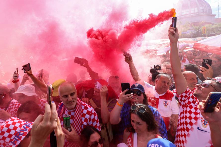 SP 2026 Toronto: Veliki hrvatski korteo prema Toronto stadionu sa 100-metarskom zastavom