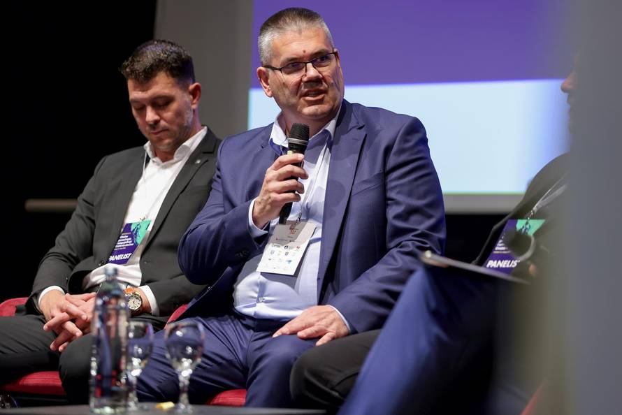 Zadar: Konferencija “Otočko povezivanje i unaprijeđenje života na otocima”