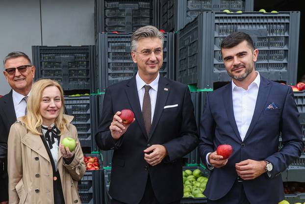 Križ: Svečano otvorenje Logističko-distributivnog centra za voće Jabuka LDC d.o.o.