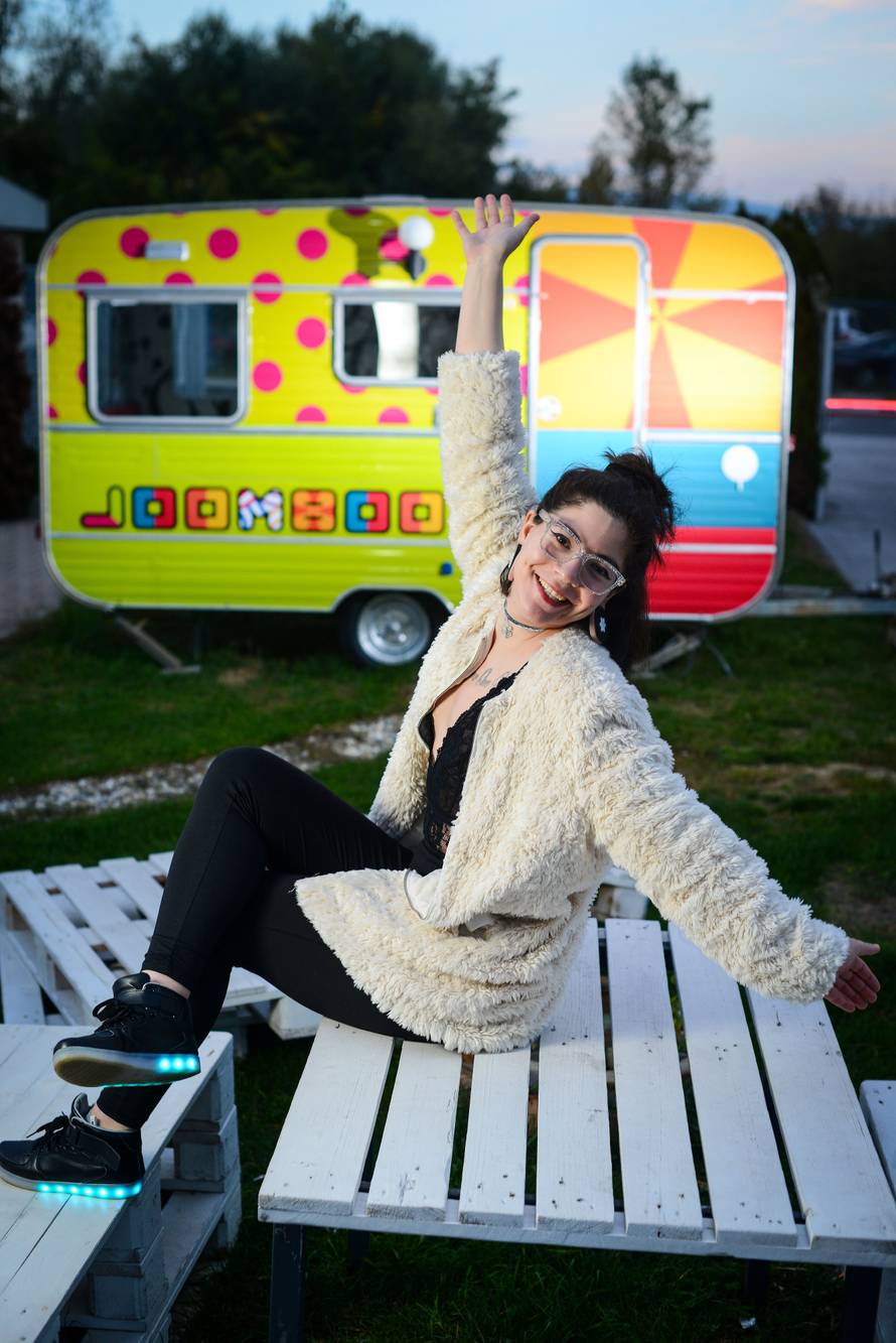 Želi biti originalna: Ozana je došla iz Irske zbog Videostara