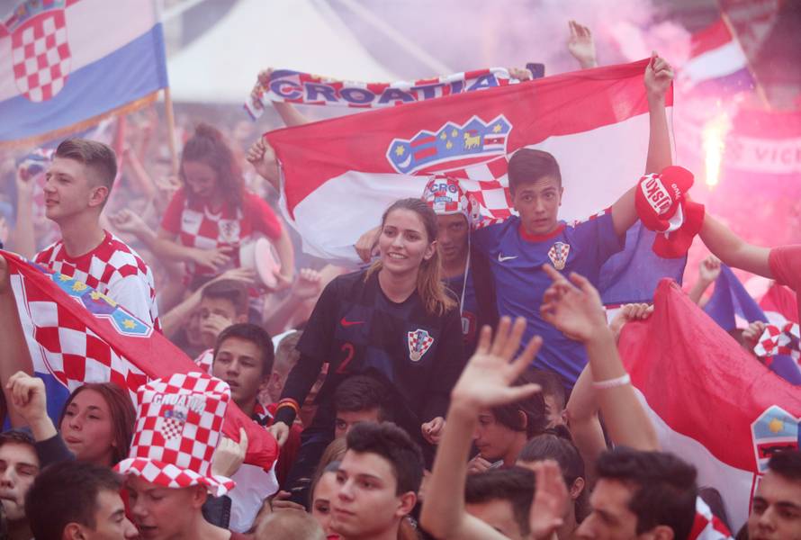 Idemo u finale! Ludnica na ulicama, cijela Hrvatska gori