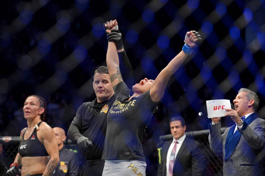 MMA: UFC 232-Cyborg vs Nunes