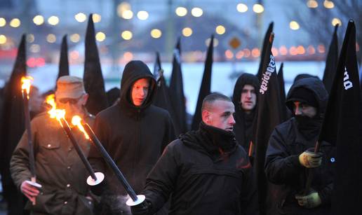 Pozirali su s oružjem: Racija u Njemačkoj protiv neonacista