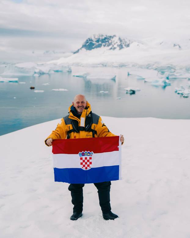 FOTO Ovo je ekipa koja je otišla na Antartiku za 17 tisuća eura